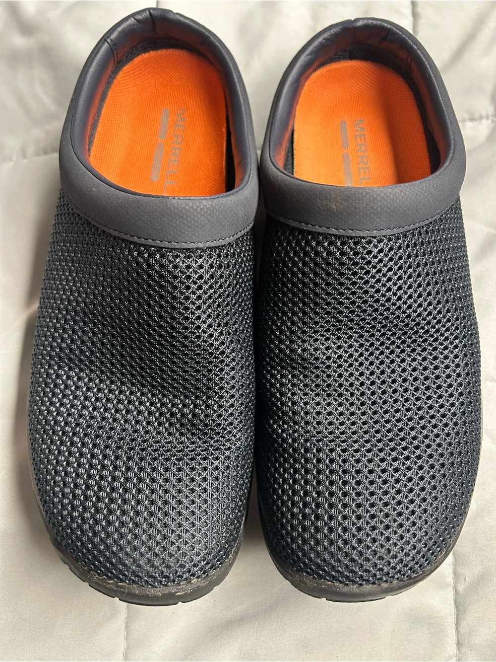 Merrell Women’s Dark Grey Encore Breeze 3 Mesh Slip-Ons with Orange Insole